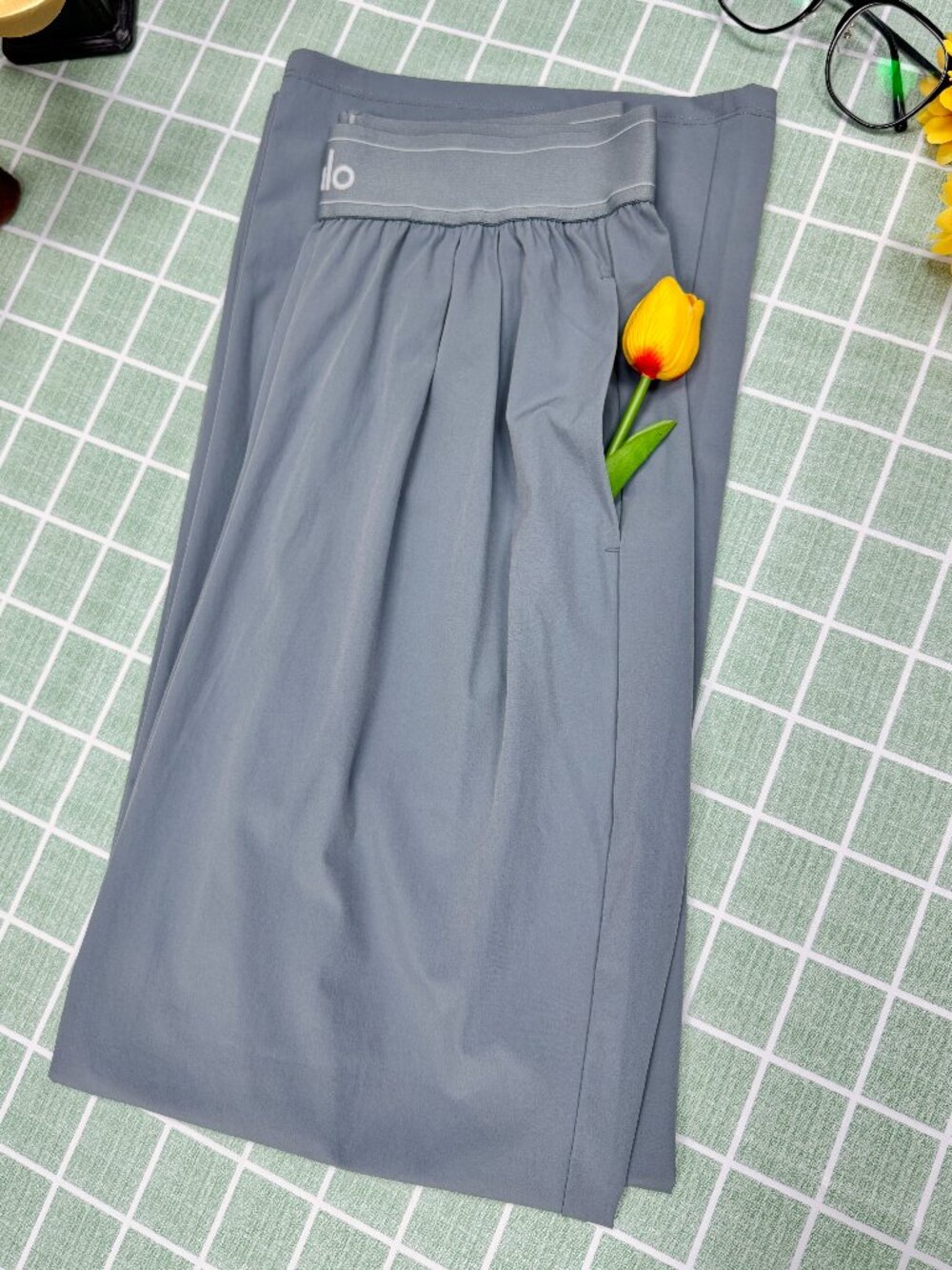 Authentic ALO Yoga Steel Grey (regular )Suit UpTrouser 👖🥰 Brand New - Picture 7 of 10